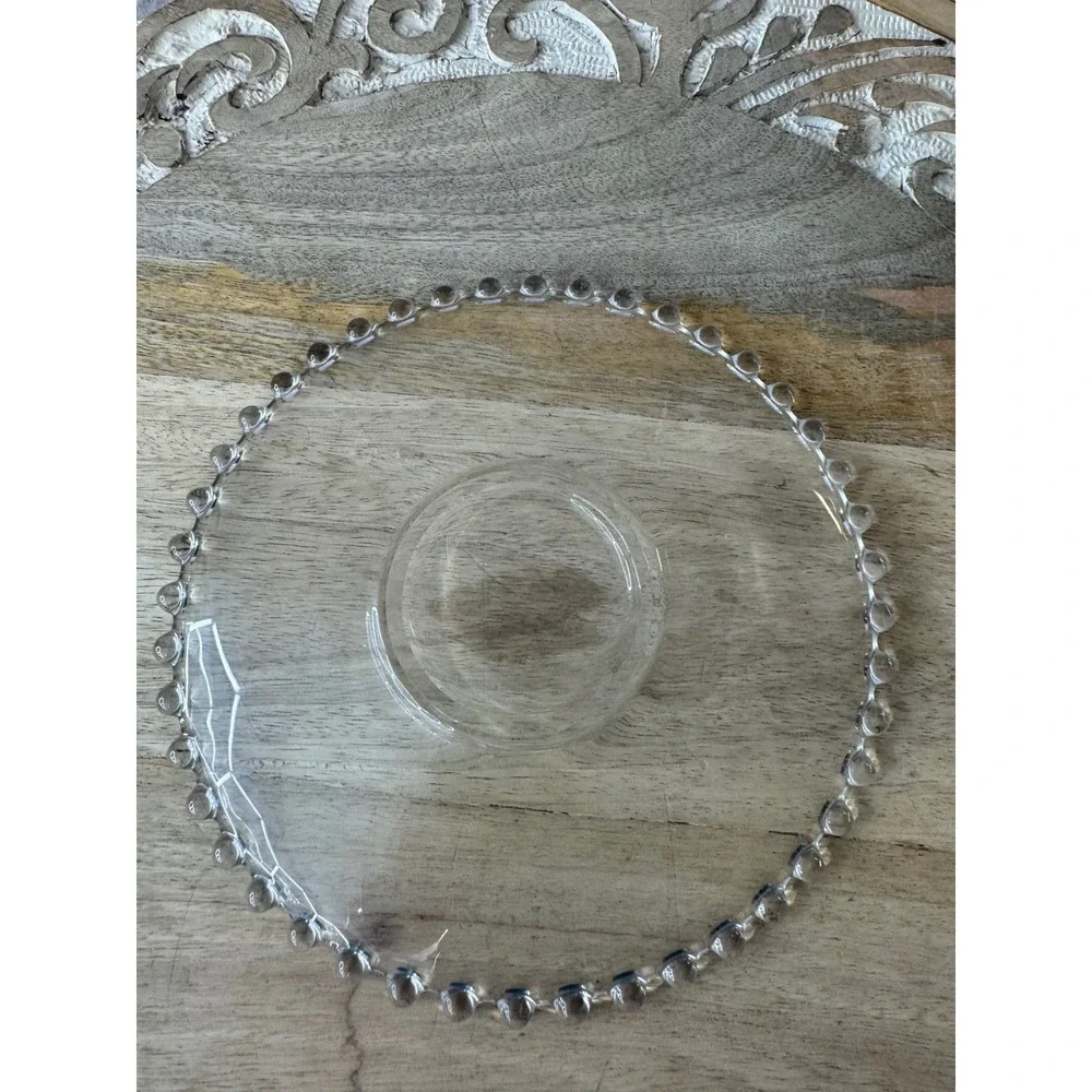 Unbranded clear glass